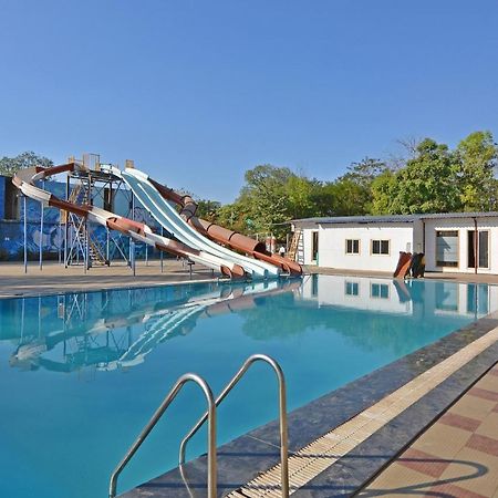 Oyo Midway Park Resort Atgaon Εξωτερικό φωτογραφία