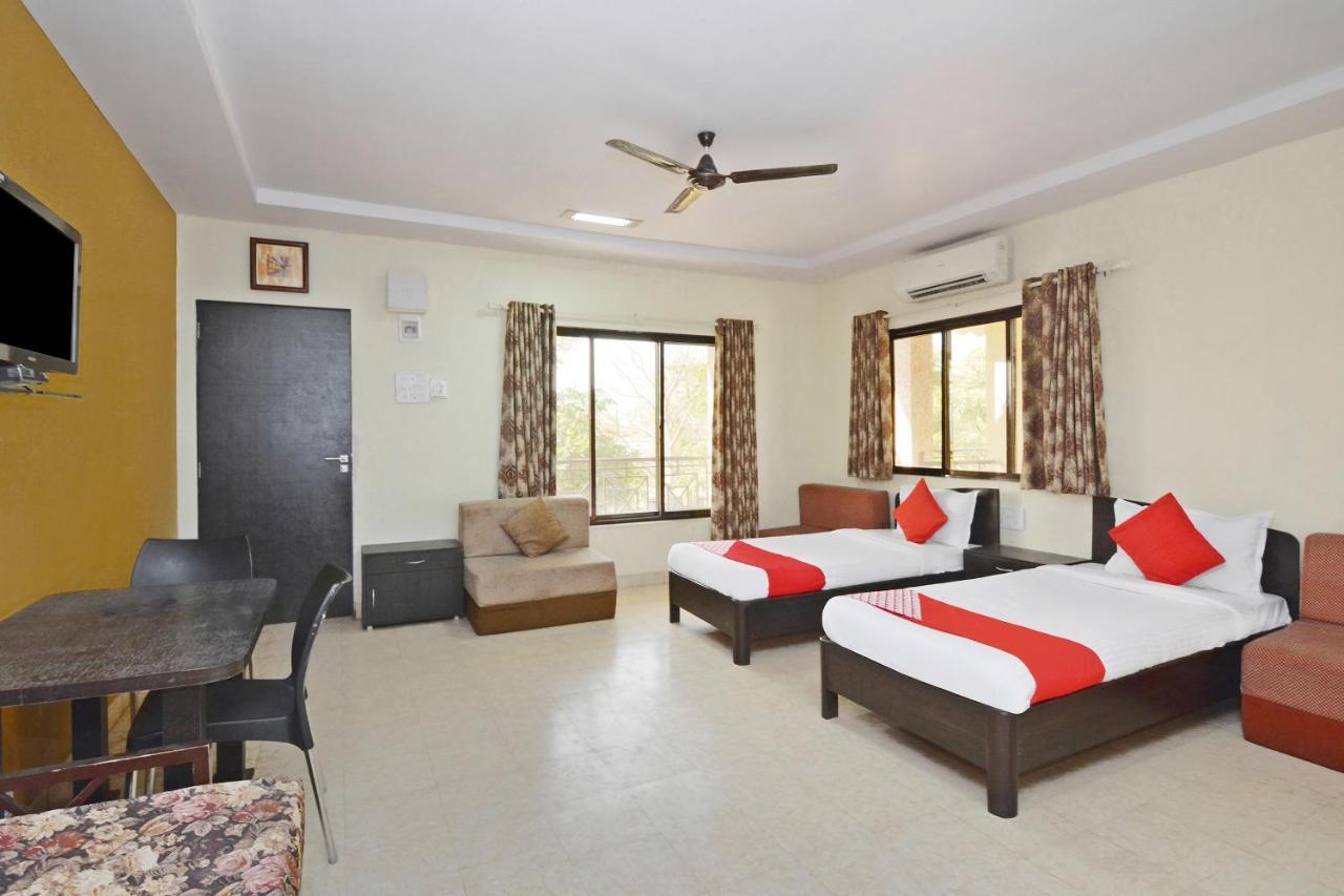 Oyo Midway Park Resort Atgaon Εξωτερικό φωτογραφία