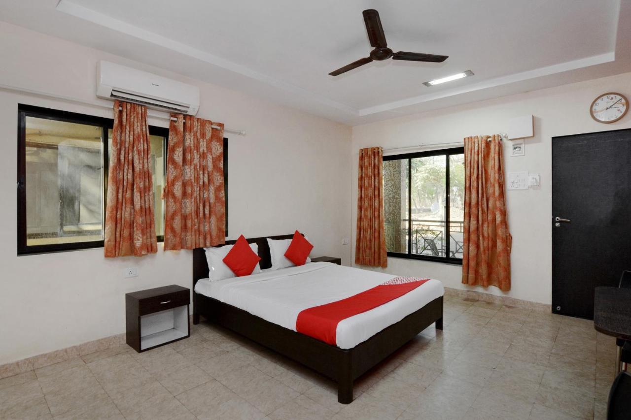 Oyo Midway Park Resort Atgaon Εξωτερικό φωτογραφία